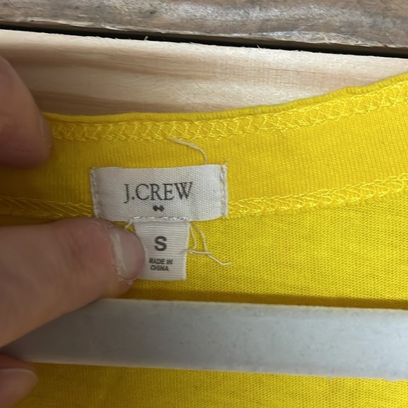 J. Crew Size S Yellow Razor Back Tank Top With Cute Little Pocket And Raw Hem - Picture 3 of 9